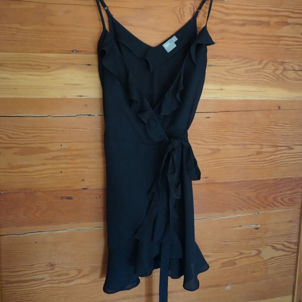 ASOS Ruffle Wrap Dress Mini (US 4)